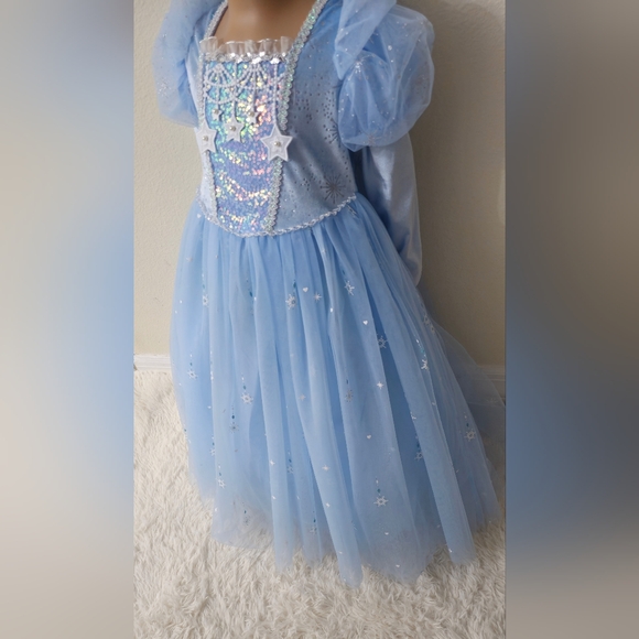 "Enchanting Blue Snowflake Princess Dress for Girls With Accessories" - Picture 6 of 11